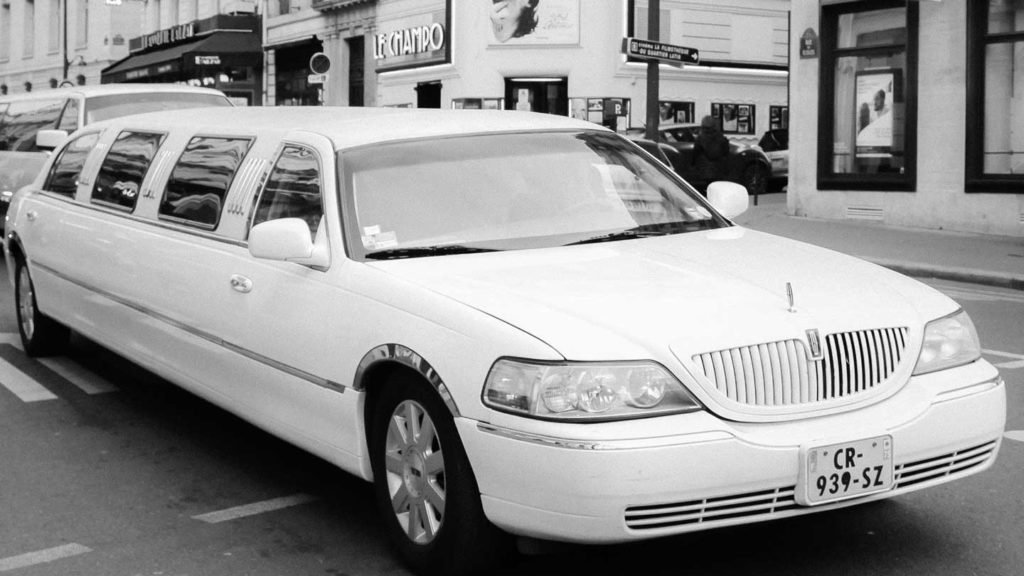 Four-Best-Reasons-to-Get-a-Limousine-Rental-Service-on-coreinfluencer