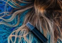 The-Ultimate-Hair-Moisturizer-Spray-Guide-to-Help-You-Treat-Your-Dry-Hair-on-coreinfluencer