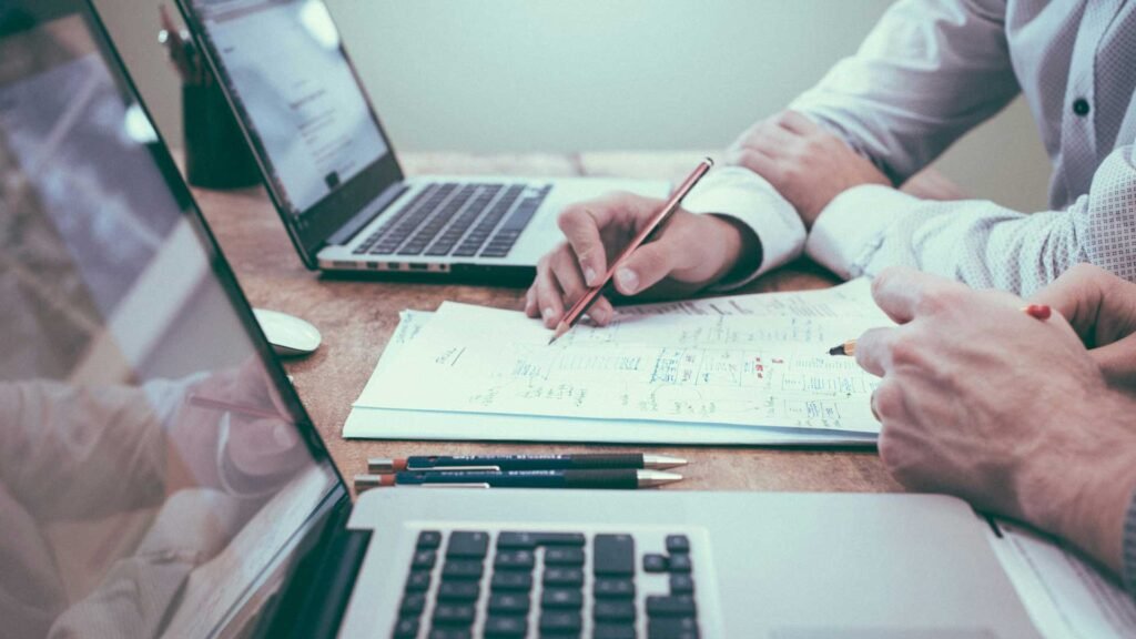 How-Does-QuickBooks-Online-Enterprise-Pricing-Compare-With-Desktop-Costs-On-CoreInfluencer